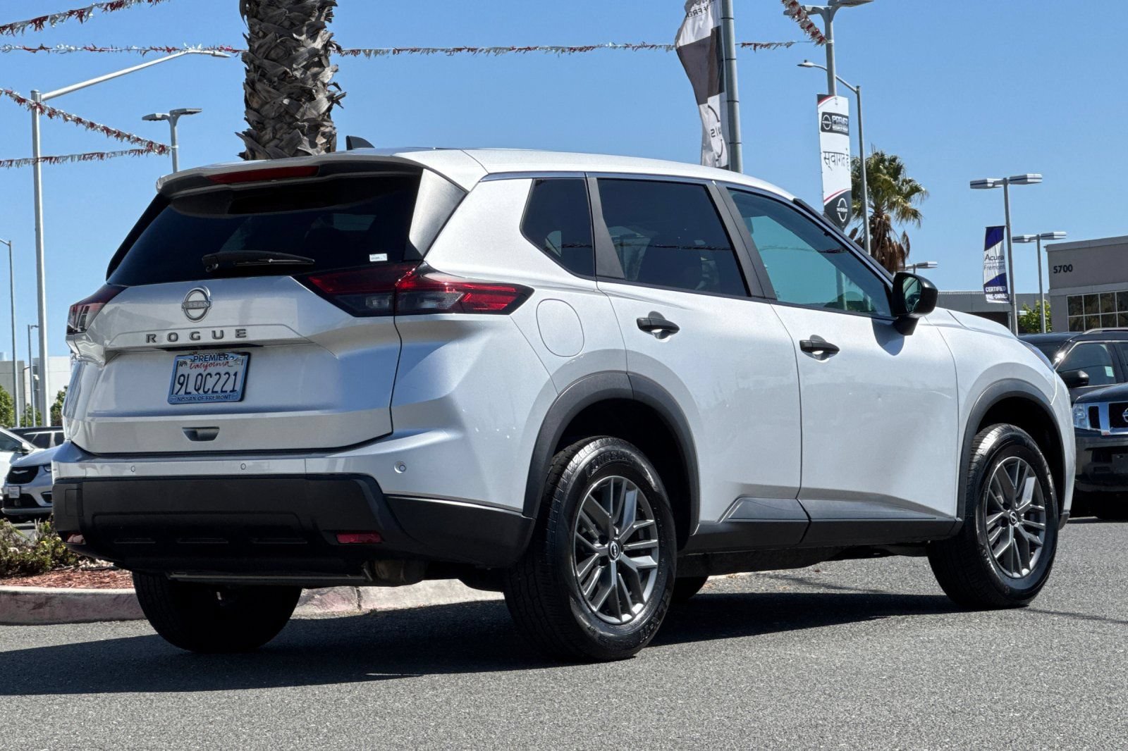 Certified 2024 Nissan Rogue S FWD image 4