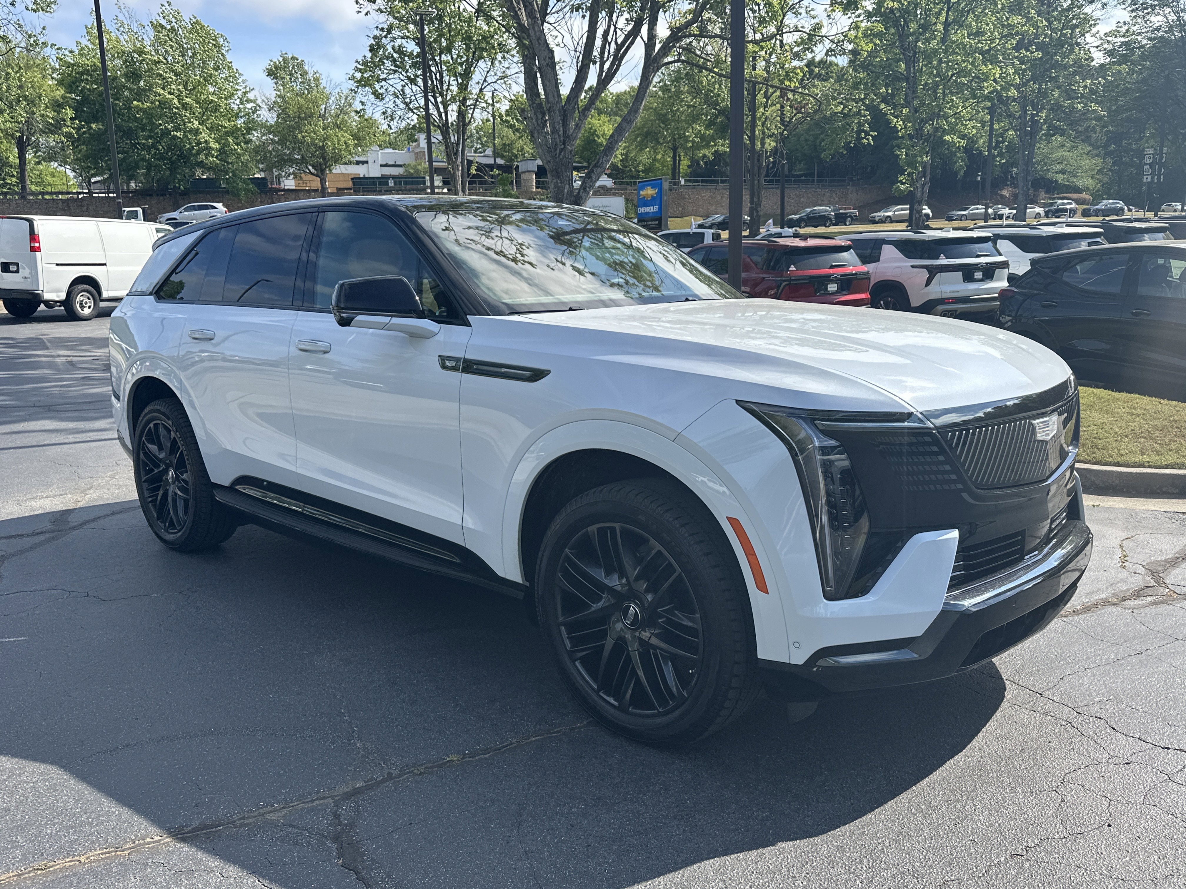 Used 2026 Cadillac Escalade IQ Sport 2 w/ LPO, ONYX Package AWD/4WD image 3