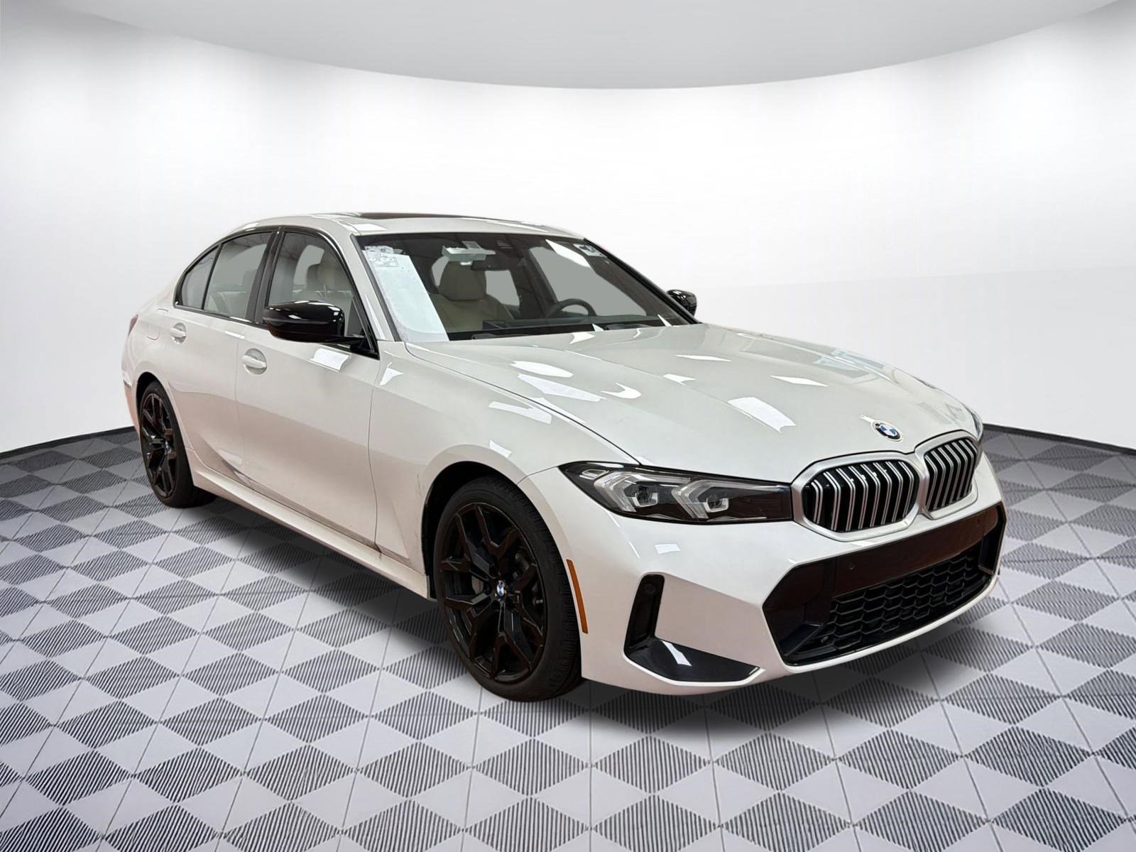 Certified 2025 BMW 330i xDrive Sedan AWD/4WD image 6