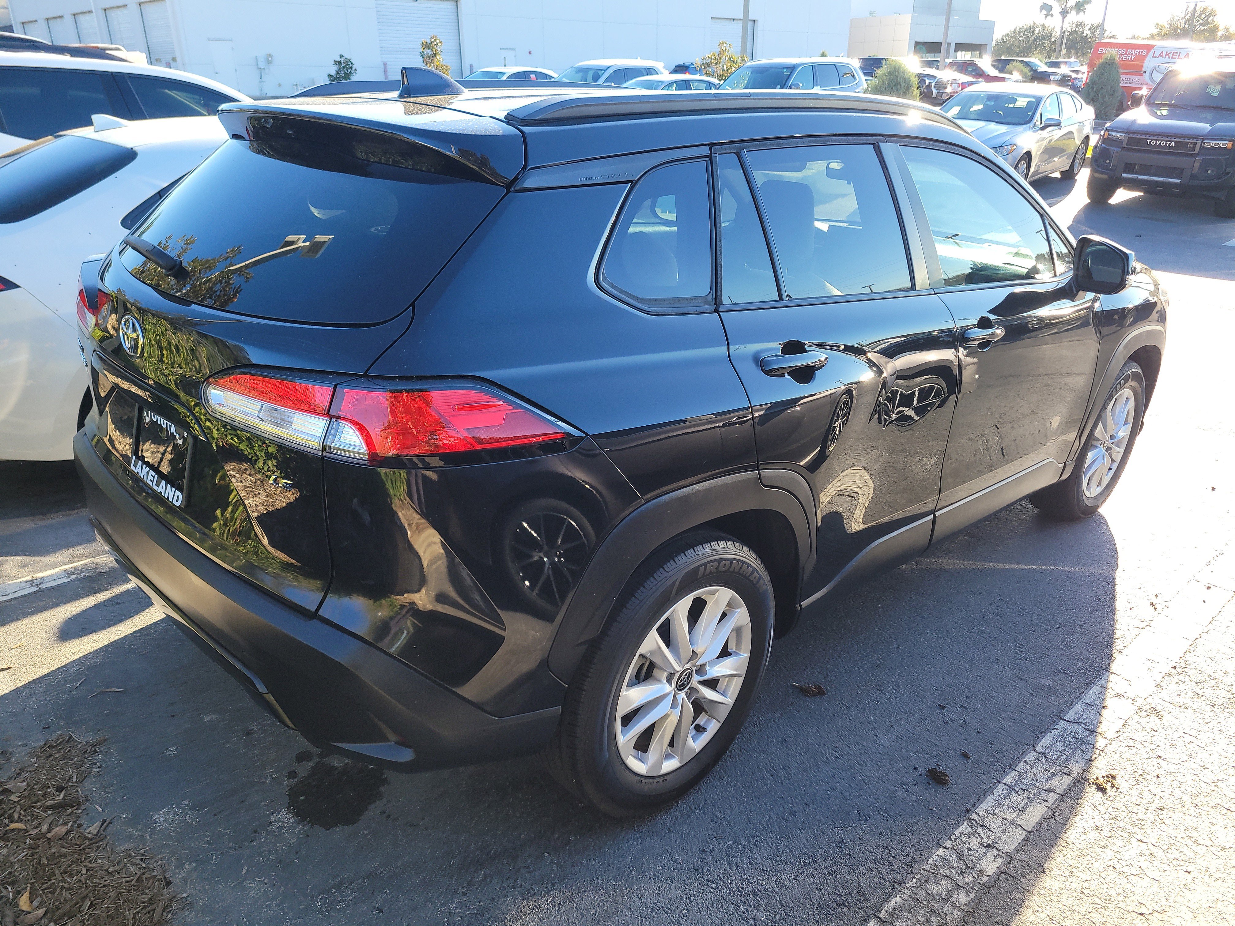 Used 2023 Toyota Corolla Cross LE image 7