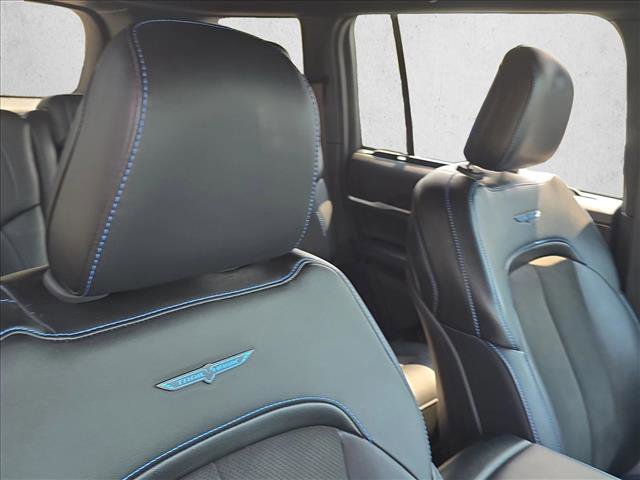 Used 2024 Jeep Grand Cherokee Trailhawk w/ Advanced Protech Group II image 20