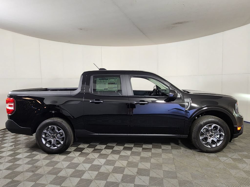New 2026 Ford Maverick XLT w/ XLT Luxury Package FWD image 9