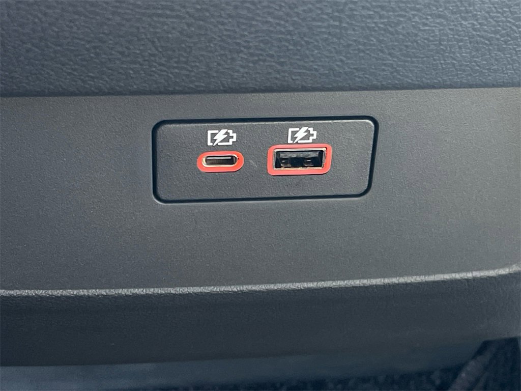 New 2025 Nissan Frontier SV w/ SV Convenience Package image 9