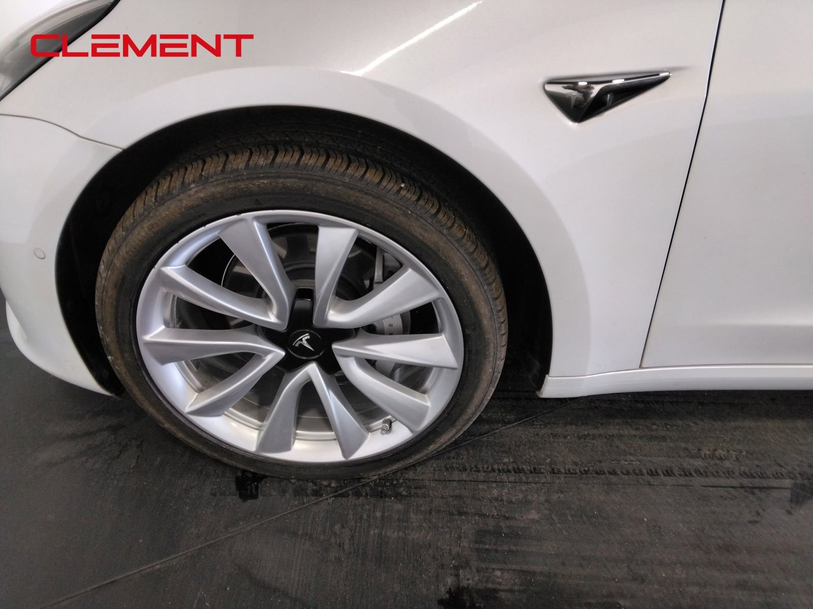 Used 2019 Tesla Model 3 Standard Range image 38
