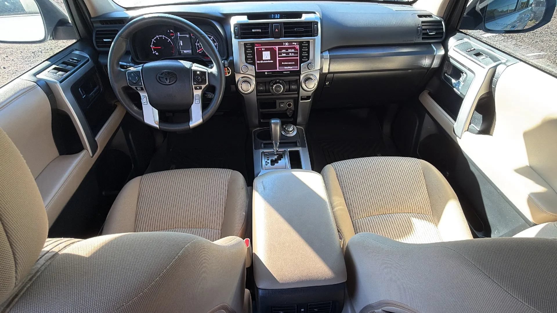 Used 2022 Toyota 4Runner SR5 AWD/4WD image 30