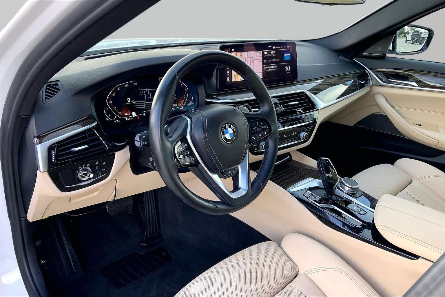 Used 2022 BMW 530i xDrive AWD/4WD image 18