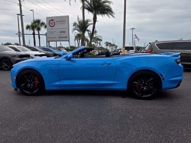 Used 2023 Chevrolet Camaro LT w/ Technology Package RWD image 4