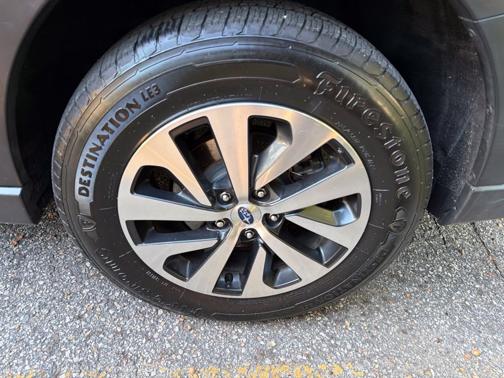 Used 2023 Subaru Outback Premium AWD/4WD image 10