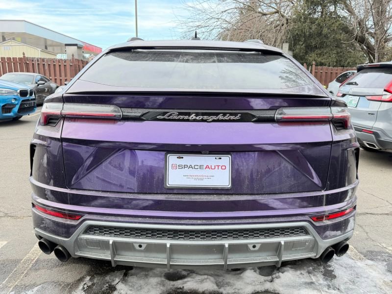 Used 2021 Lamborghini Urus image 6