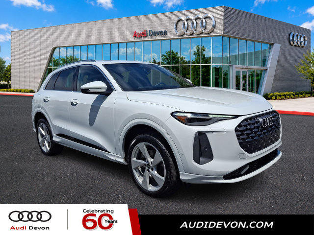 Certified 2025 Audi Q5 Premium w/ Premium Plus