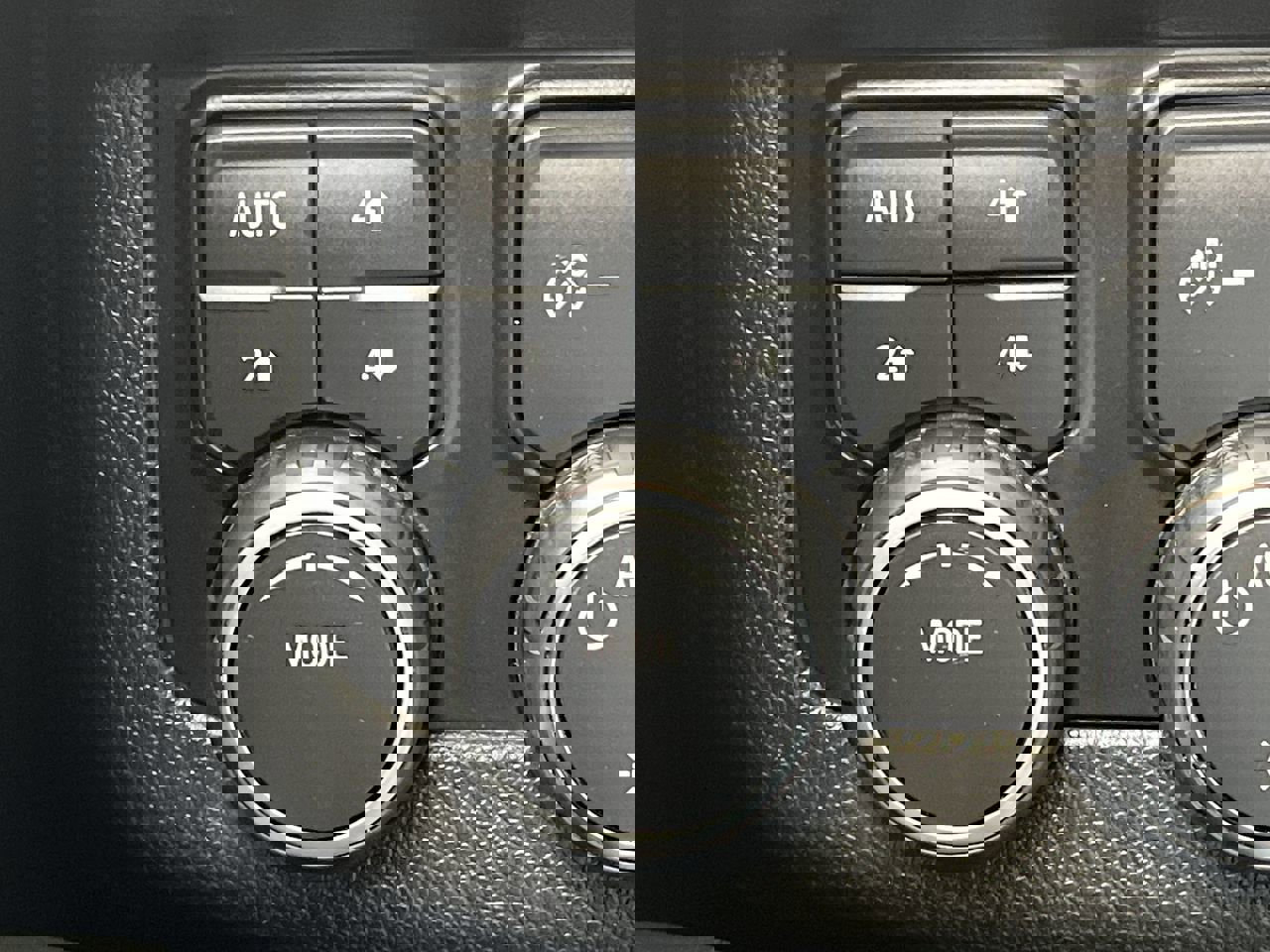 Certified 2022 Chevrolet Tahoe Z71 w/ Luxury Package AWD/4WD image 18