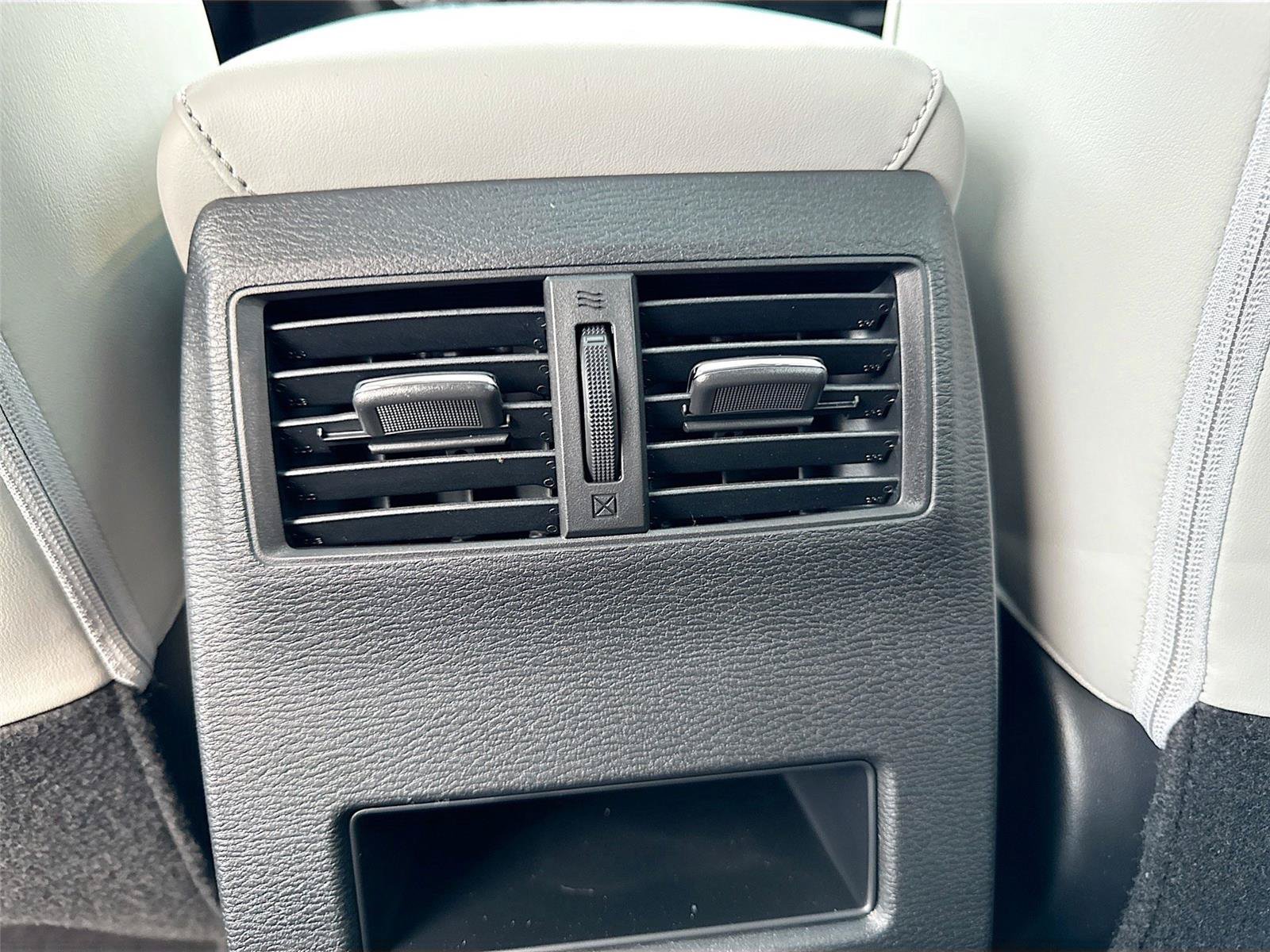 New 2026 Mitsubishi Outlander SE AWD/4WD image 24