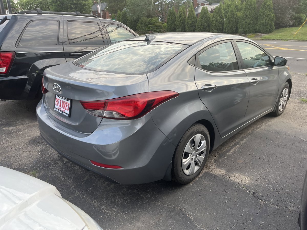 Used 2016 Hyundai Elantra SE