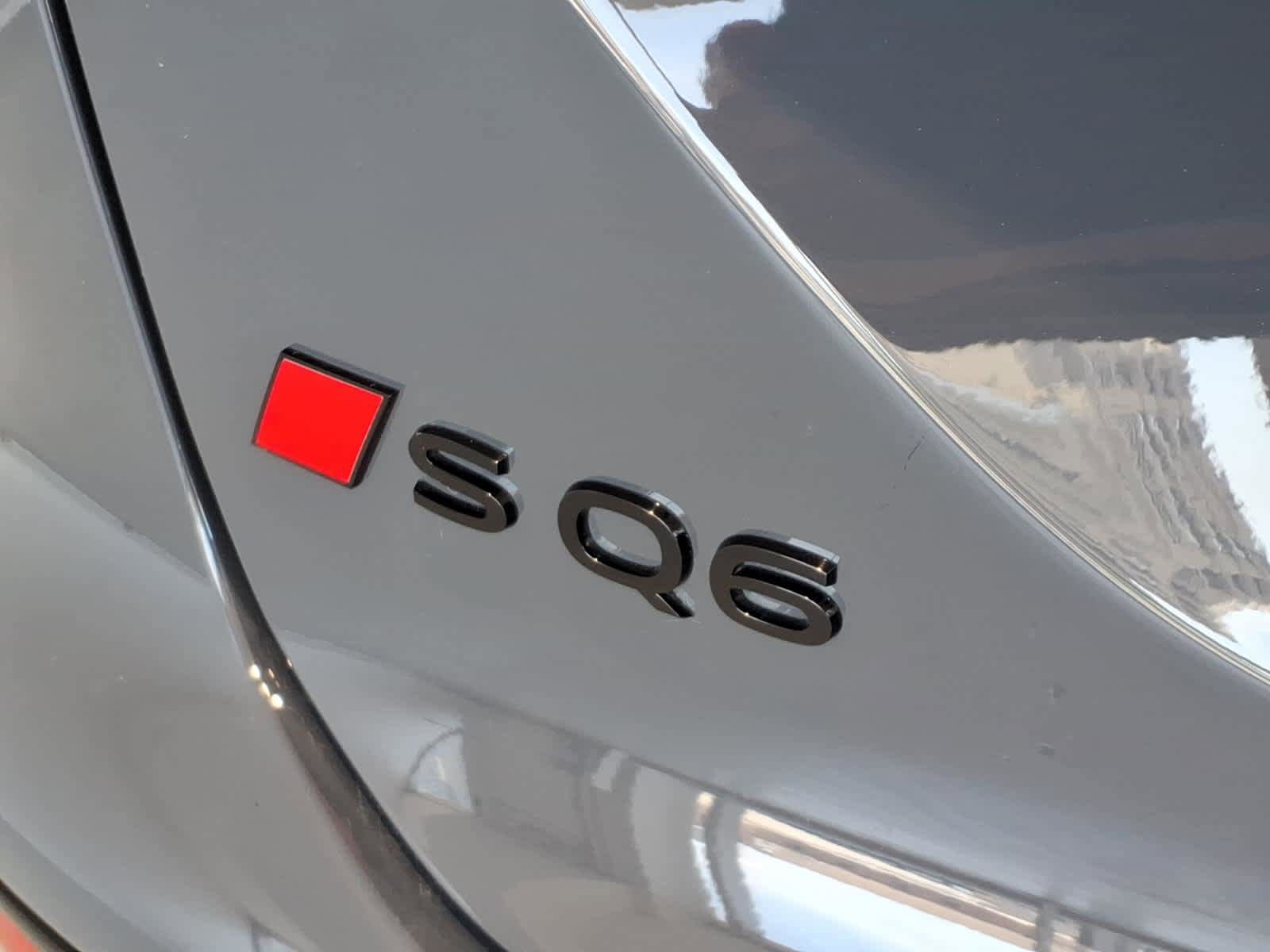 Used 2025 Audi SQ6 e-tron Prestige AWD/4WD image 16