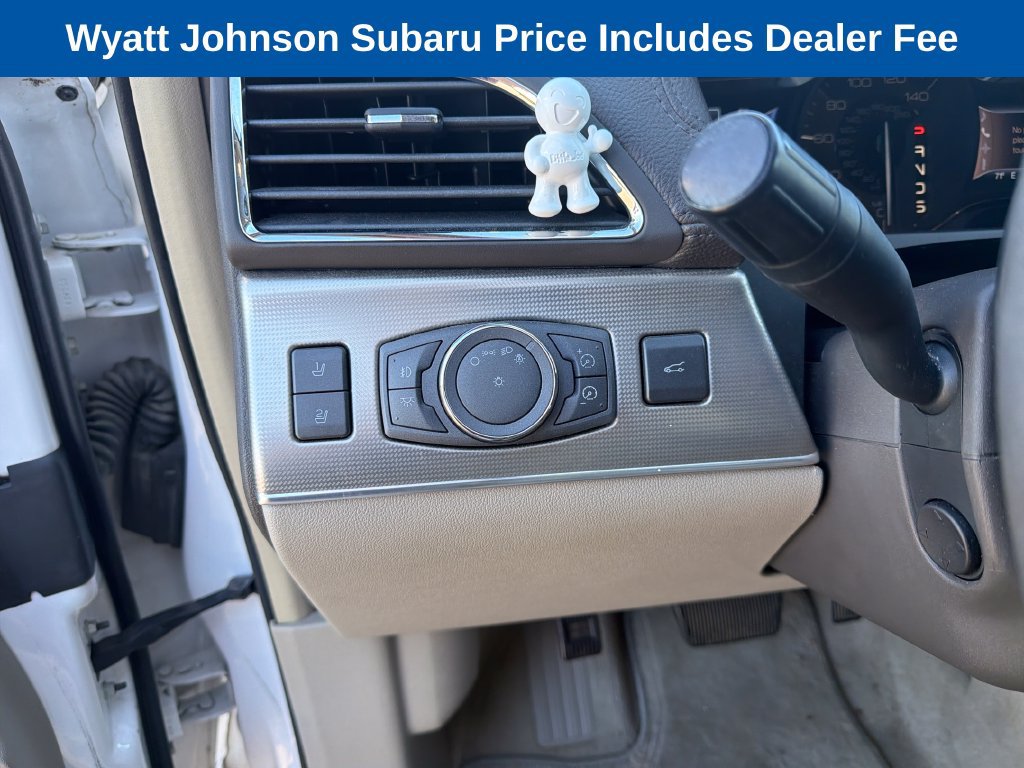 Used 2013 Lincoln MKX FWD image 22
