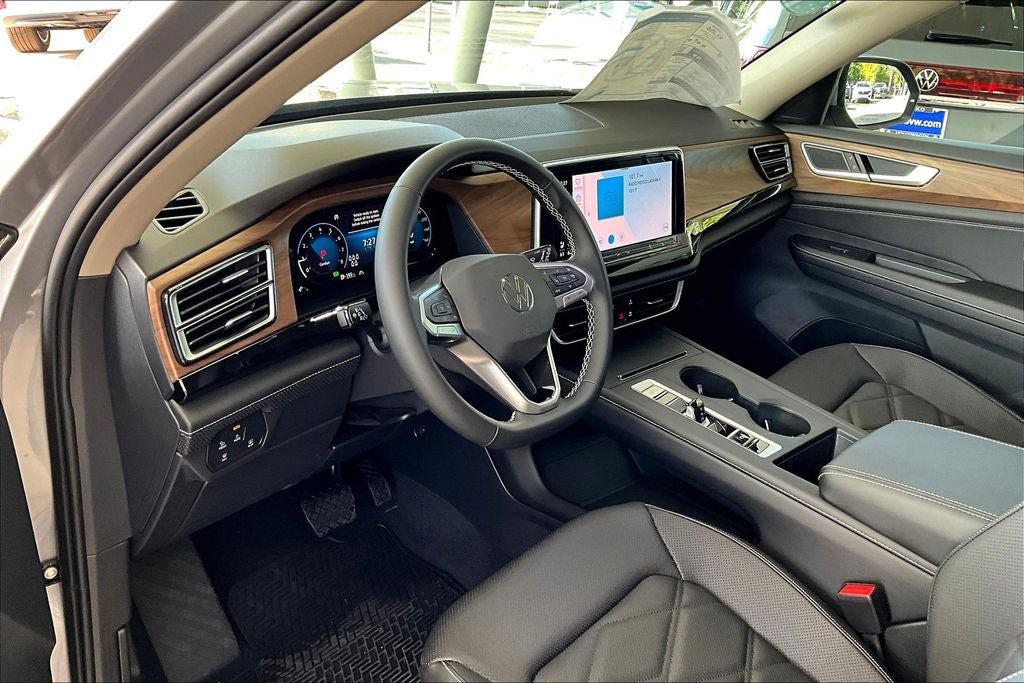 New 2026 Volkswagen Atlas SE FWD image 14
