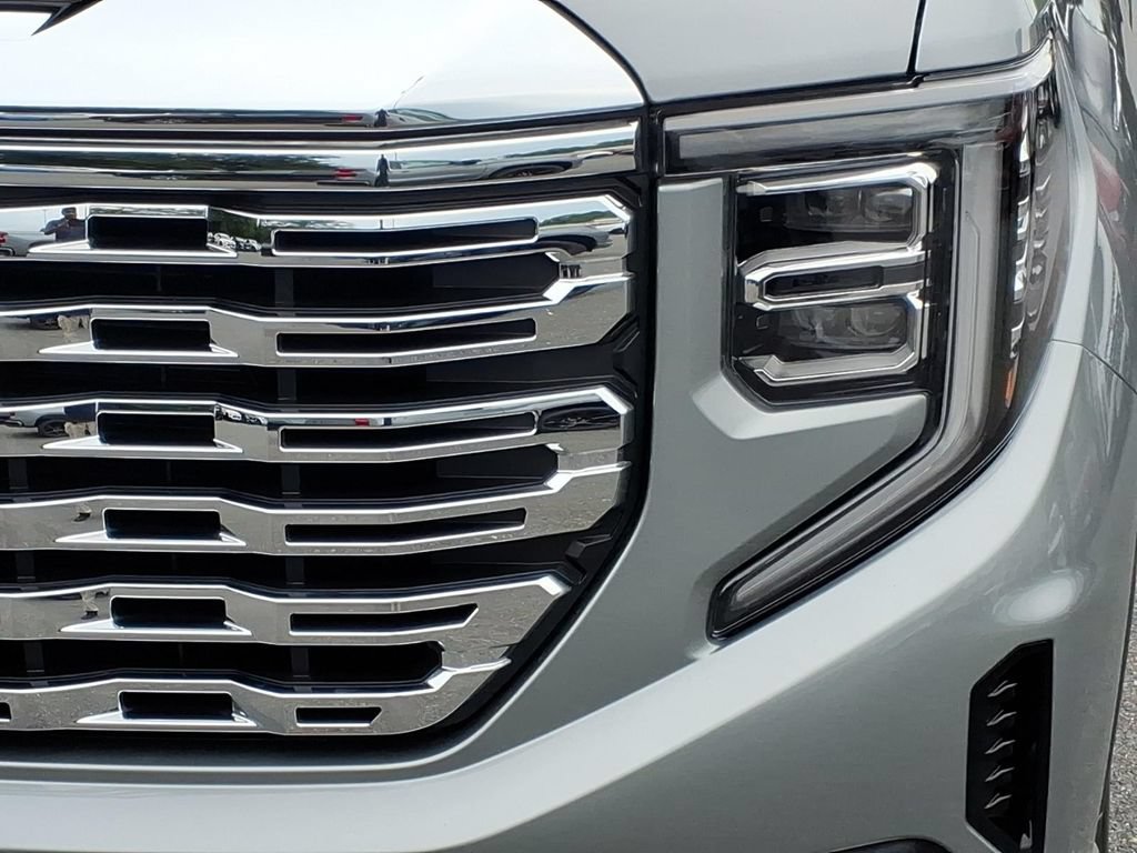 Certified 2025 GMC Sierra 1500 Denali w/ Denali Reserve Package AWD/4WD image 8