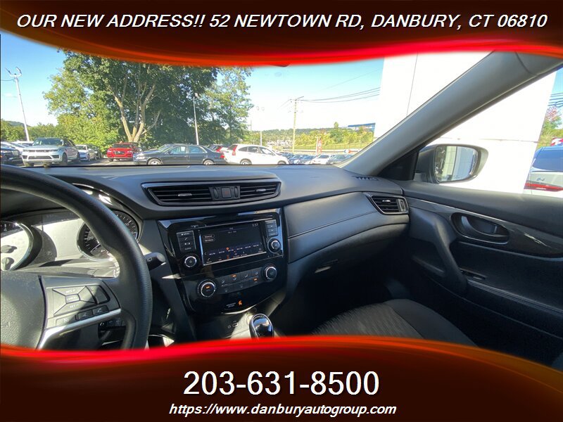 Used 2020 Nissan Rogue S AWD/4WD image 15