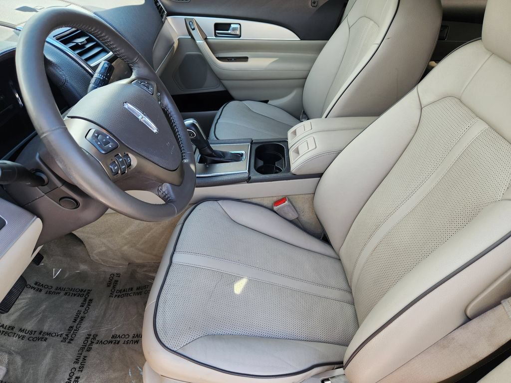 Used 2011 Lincoln MKX 2WD w/ 101A Rapid Spec Order Code image 4