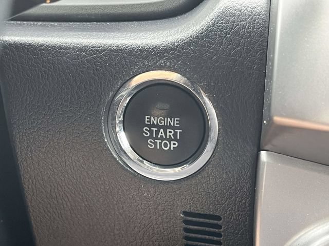 Used 2019 Toyota 4Runner Limited AWD/4WD image 34