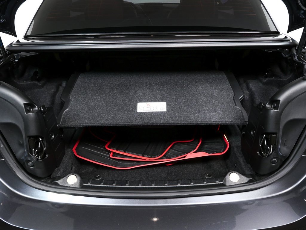 Used 2015 BMW M4 Convertible image 32