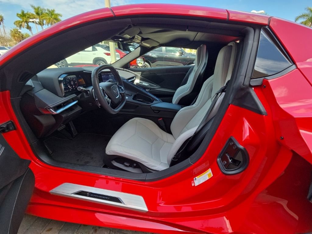 Used 2023 Chevrolet Corvette Stingray Convertible w/ Z51 Performance Package image 15