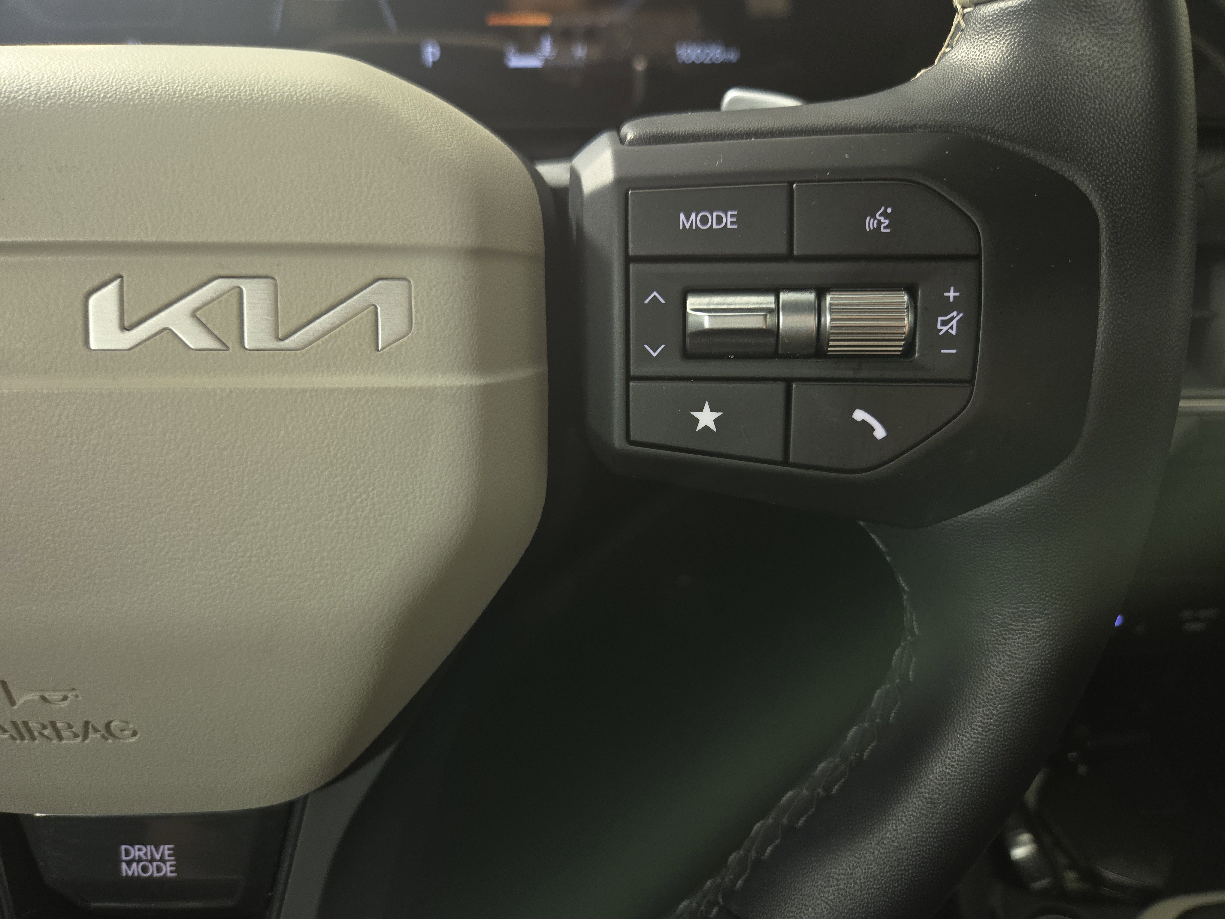 Used 2025 Kia K4 GT-Line w/ GT-Line Sunroof Package FWD image 16