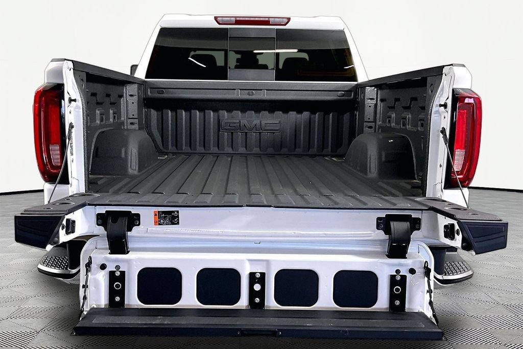 Certified 2026 GMC Sierra 1500 SLT w/ SLT Premium Plus Package AWD/4WD image 7