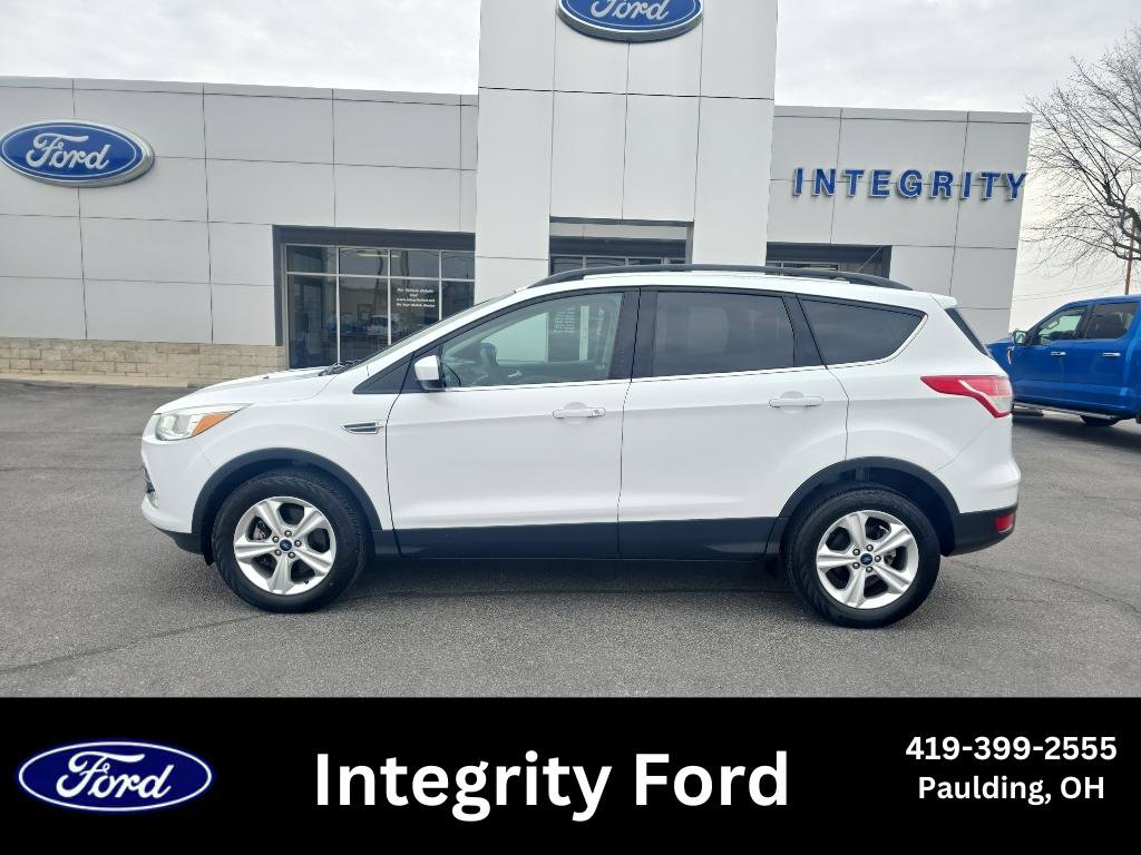 Used 2015 Ford Escape SE w/ Equipment Group 201A image 1