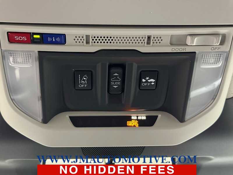Used 2023 Subaru Forester Premium AWD/4WD image 38