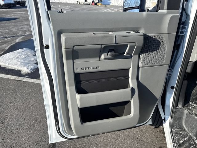 New 2026 Ford E-350 and Econoline 350 Super Duty w/ Power Equipment Group RWD image 15