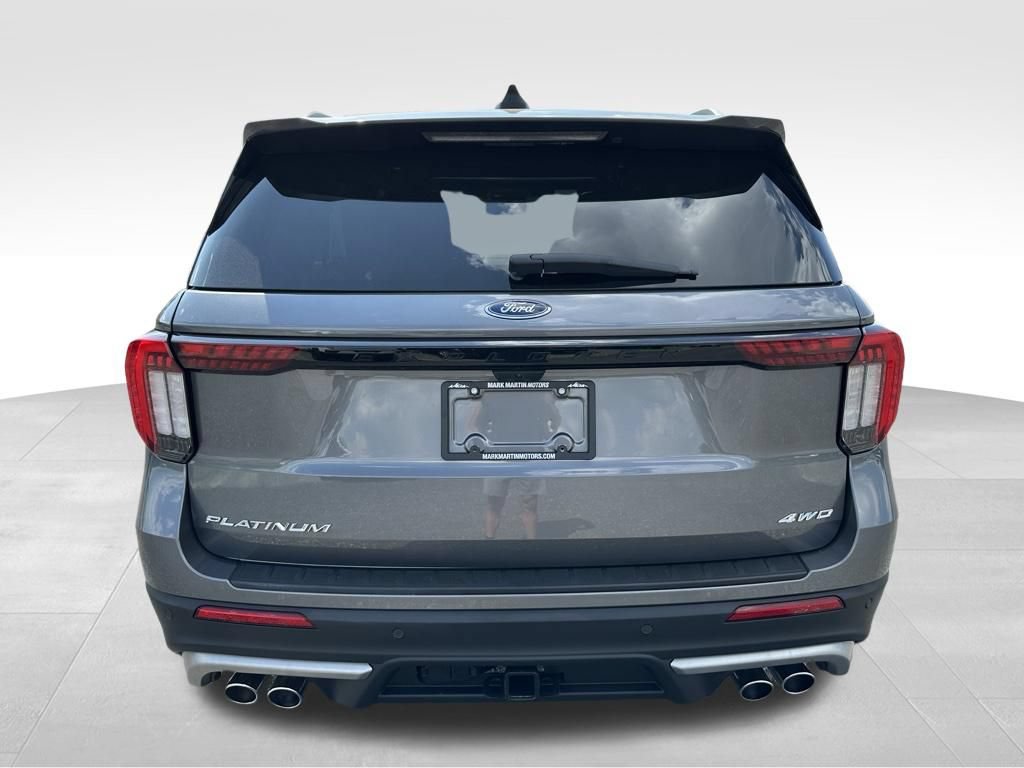 Used 2025 Ford Explorer Platinum w/ Ultimate Package AWD/4WD image 19