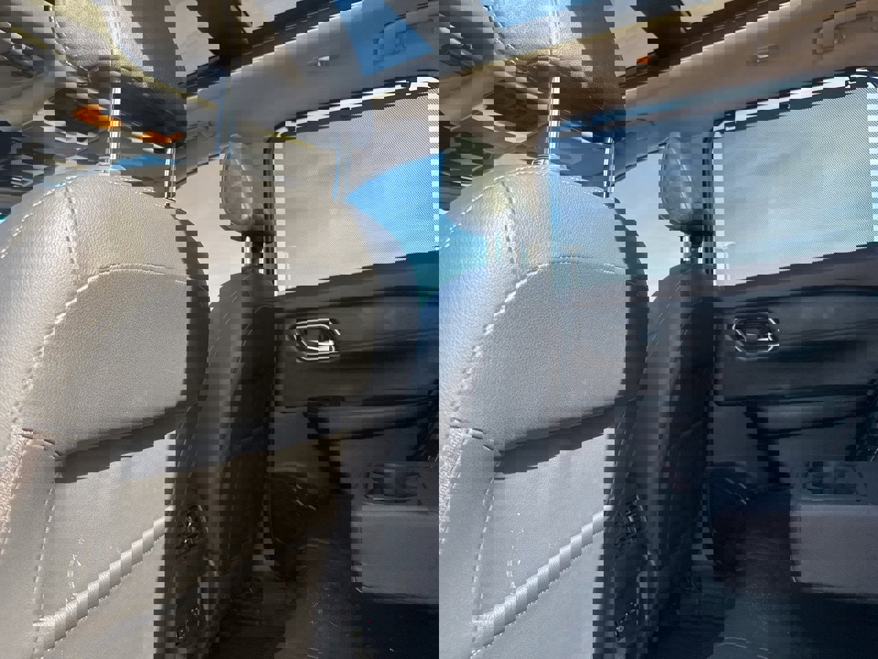 Used 2021 Nissan Rogue SL w/ Premium Package image 40