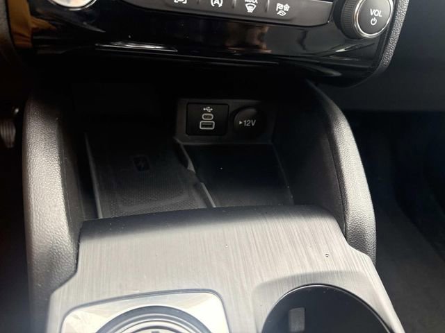 Used 2025 Ford Escape Platinum AWD/4WD image 26