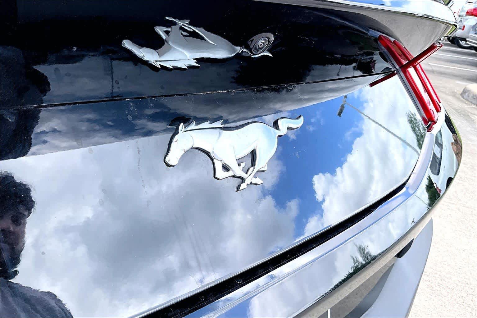 Used 2025 Ford Mustang Premium image 27