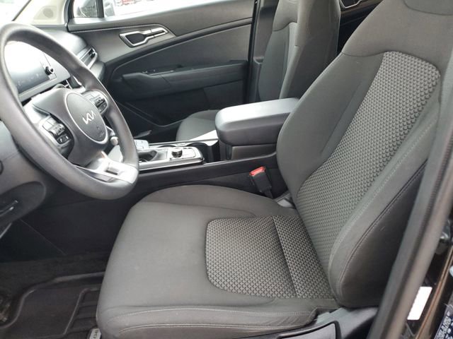 Used 2023 Kia Sportage LX image 17