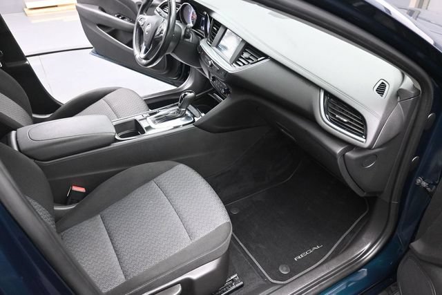 Used 2018 Buick Regal Preferred FWD image 42