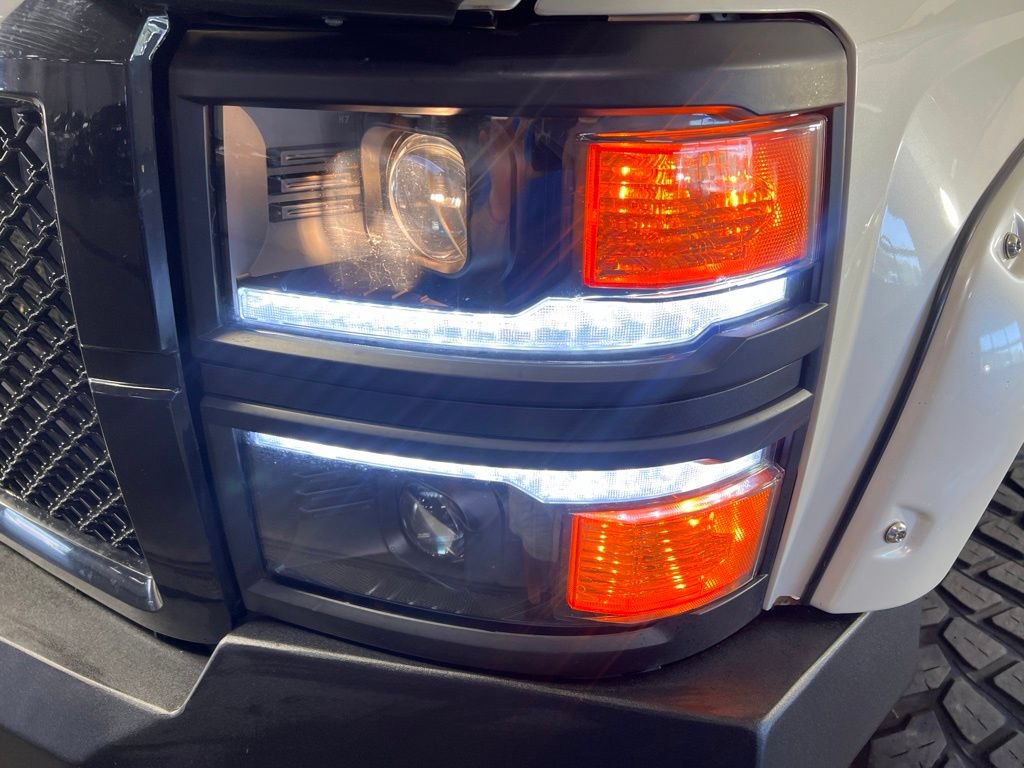 Used 2015 Chevrolet Silverado 1500 High Country w/ High Country Premium Package AWD/4WD image 31