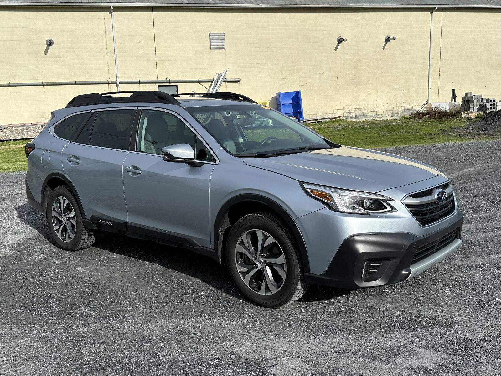 Used 2020 Subaru Outback Limited w/ Popular Package #2 AWD/4WD image 2