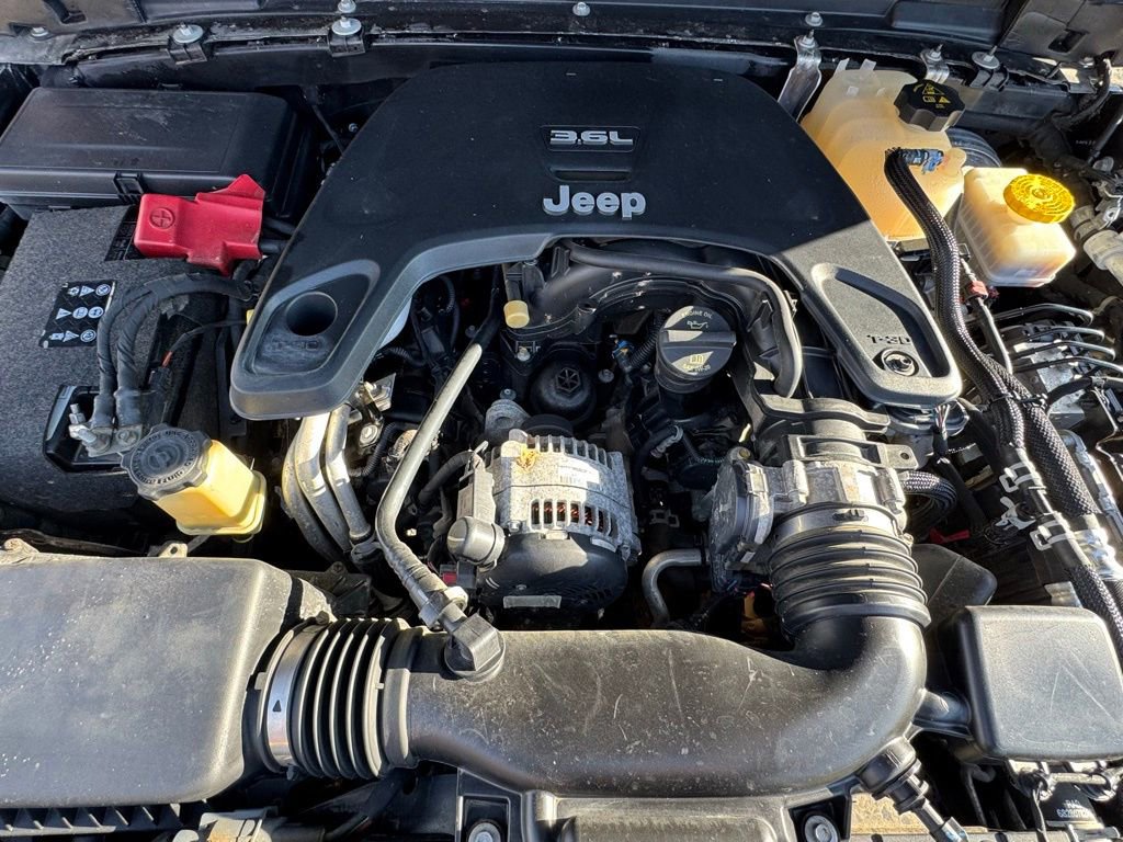 Used 2018 Jeep Wrangler Unlimited Sport S image 34