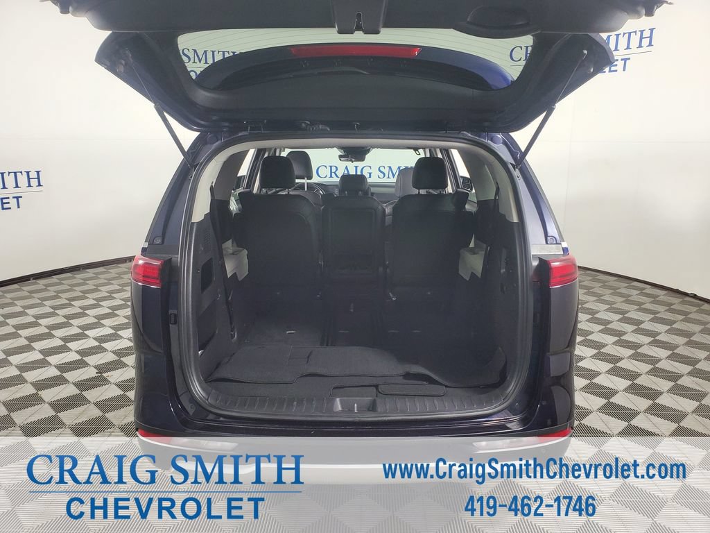 Used 2024 Kia Carnival LX FWD image 5