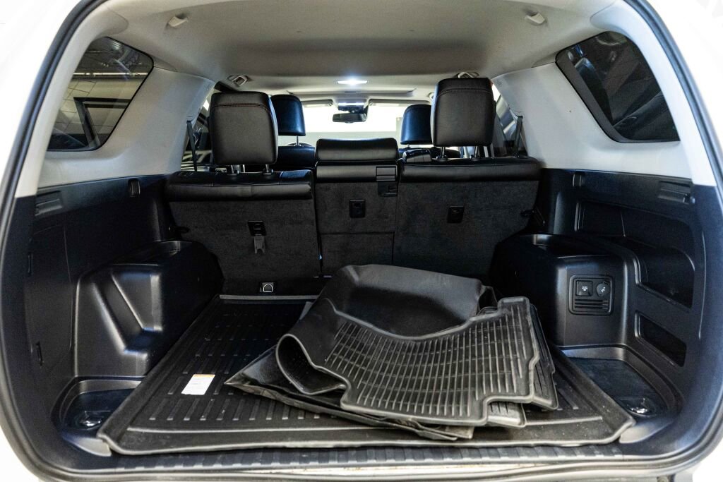 Used 2020 Toyota 4Runner Venture image 14