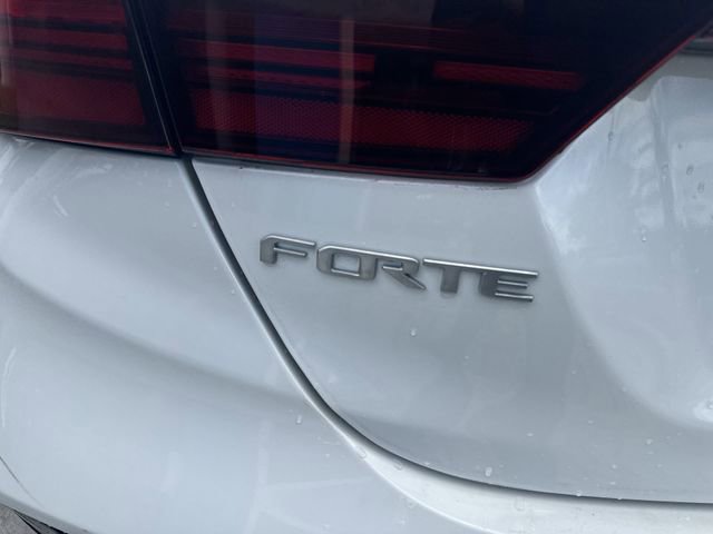 Used 2023 Kia Forte GT FWD image 12