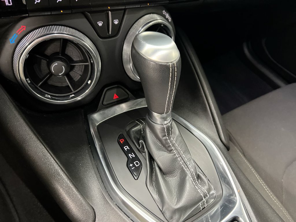 Used 2019 Chevrolet Camaro LT RWD image 17