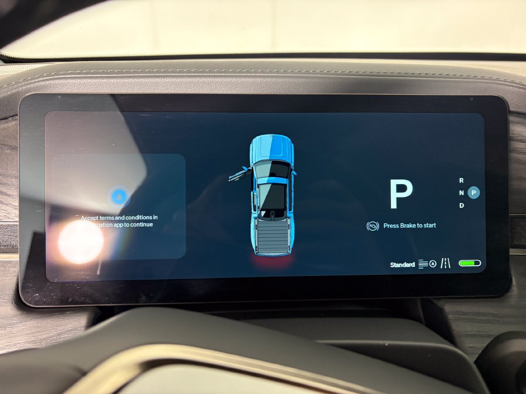 Used 2023 Rivian R1T Adventure Dual AWD/4WD image 17