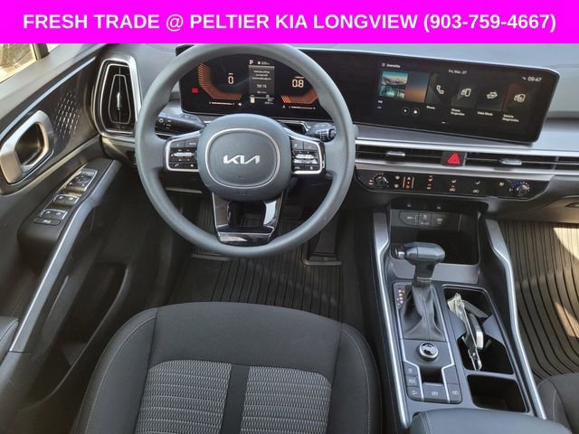 Used 2025 Kia Sorento LX image 18