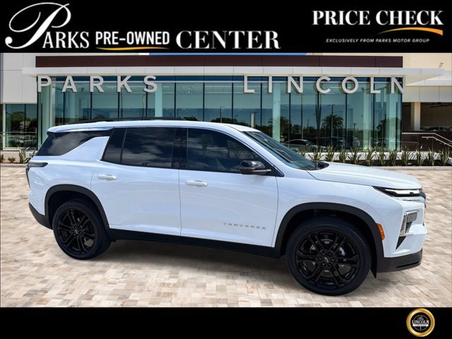 Used 2026 Chevrolet Traverse LT