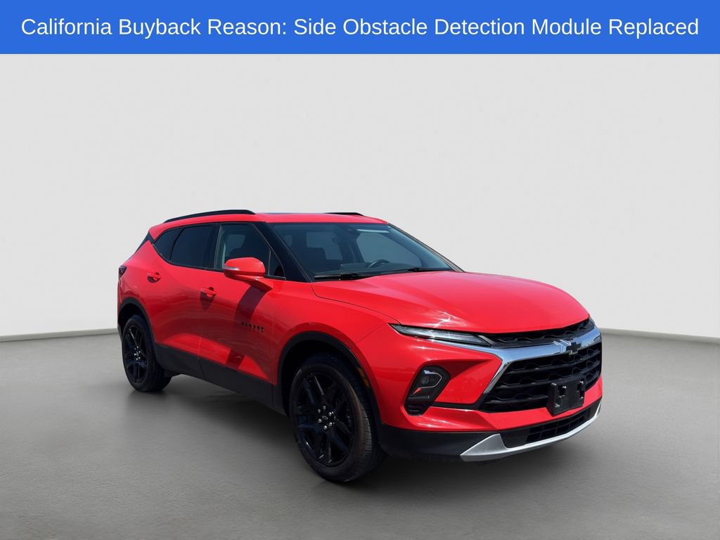 Used 2025 Chevrolet Blazer LT w/ Sound & Technology Package FWD image 8