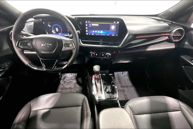 Used 2025 Chevrolet Trax RS image 7