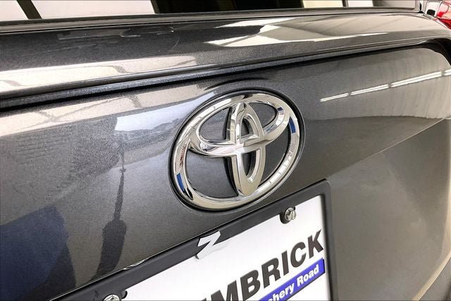 Used 2022 Toyota RAV4 LE AWD/4WD image 31